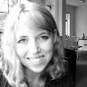 Meet your Posher, Caitlin